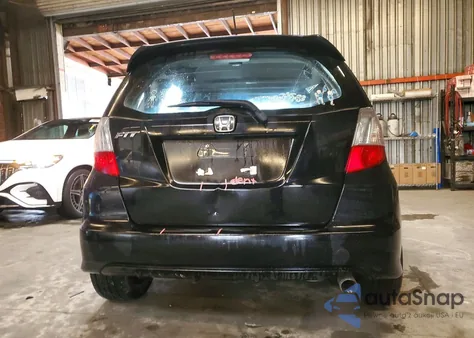 2010 Honda Fit Sport из США, поврежденный, VIN JHMGE8H61AS024478